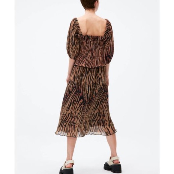 GANNI
Women's Brown Pleated Georgette Midi Dress NWT - Picture 2 of 4